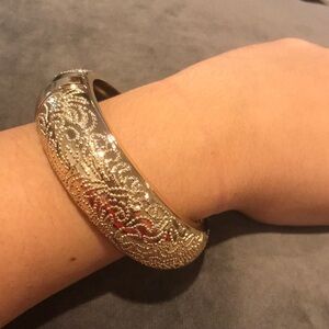 Gold Ornate Filigree Magnetic Hinge Bangle Bracelet Floral Scroll Pattern